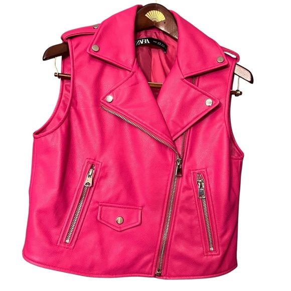 Zara Faux Leather Vest- Fuchsia pink- Size S/ pre-owned in good condition - Picture 2 of 5